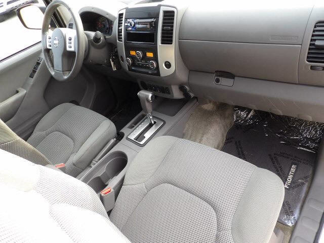 Used 2016 Nissan Frontier SV w/ SV Value Truck Package image 18