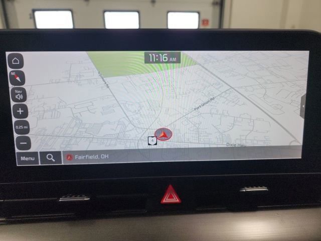 Used 2023 Kia Sportage EX image 3