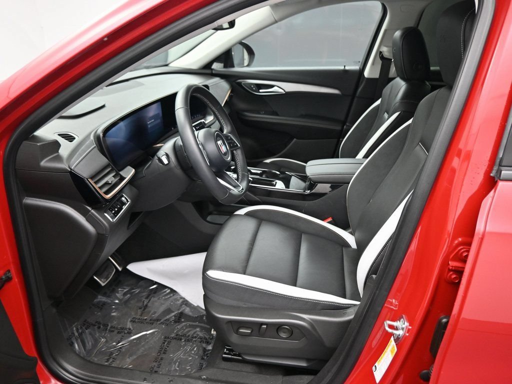 Used 2025 Buick Envision Sport Touring AWD/4WD image 9
