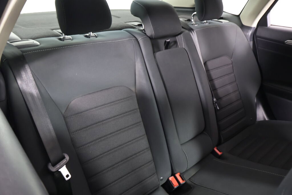 Used 2020 Ford Fusion SE image 22
