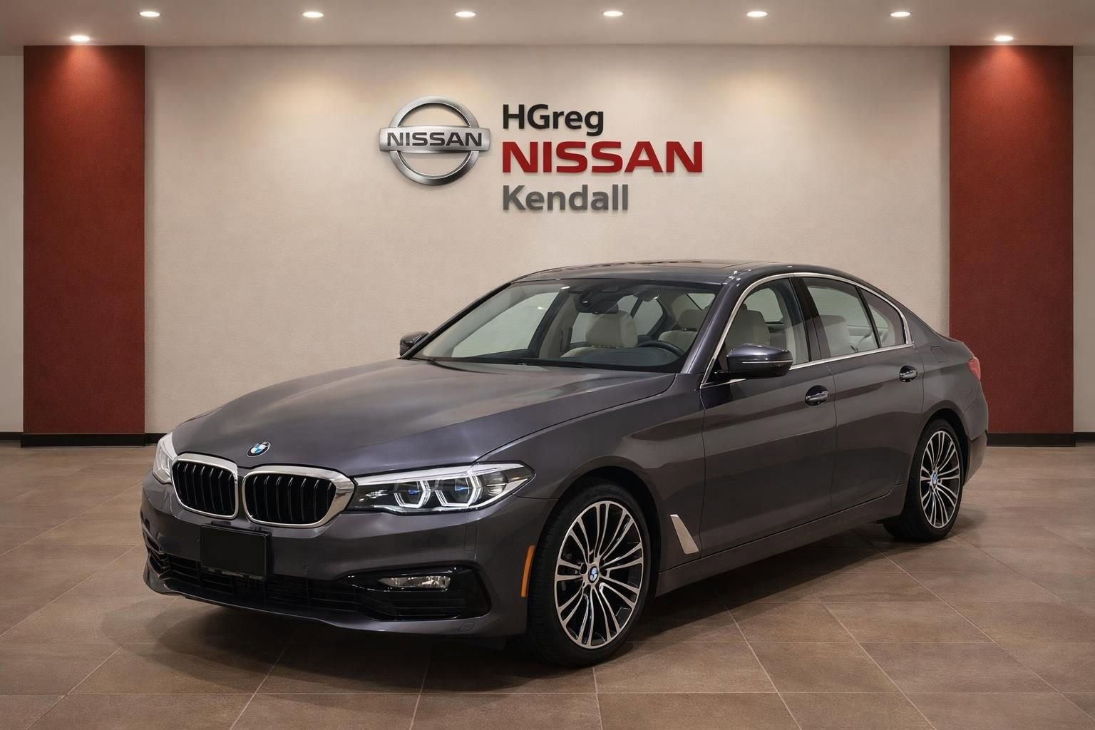 Used 2017 BMW 540i xDrive image 3