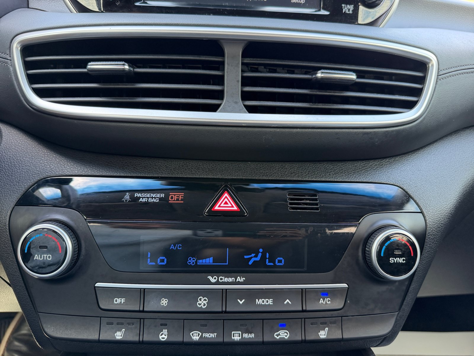 Used 2019 Hyundai Tucson Limited FWD image 11