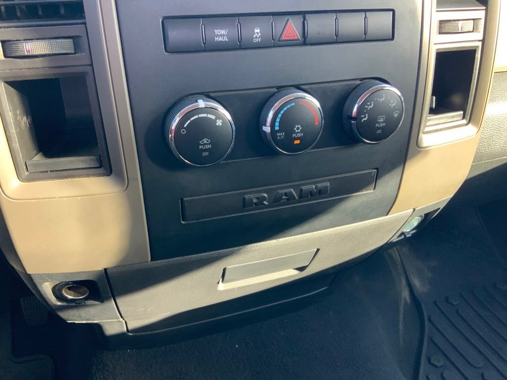 Used 2012 RAM 1500 Express RWD image 18