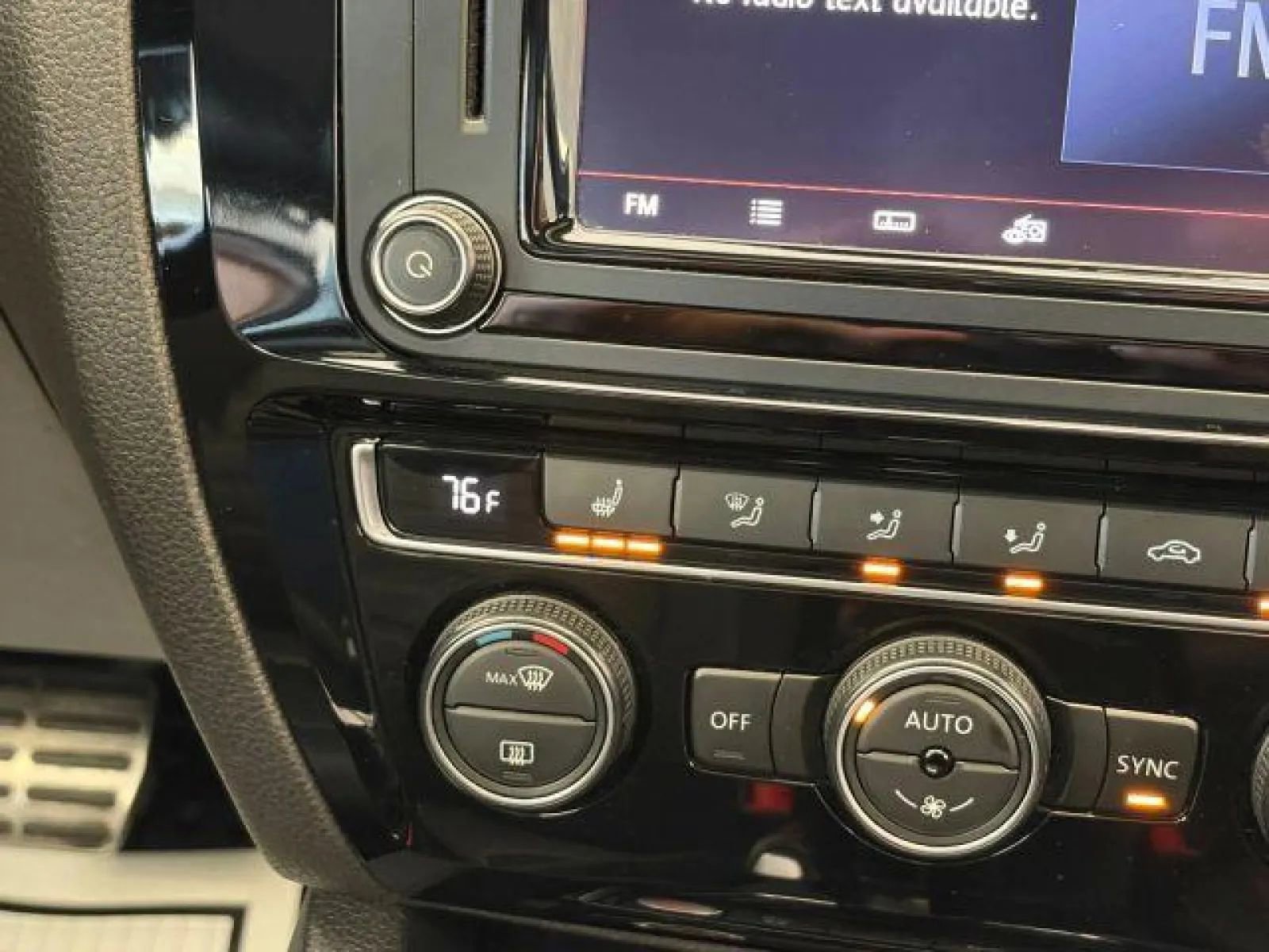 Used 2018 Volkswagen Jetta GLI image 20