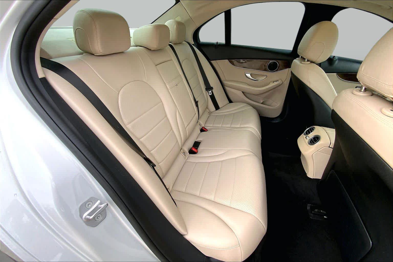 Used 2018 Mercedes-Benz C 300 Sedan image 39