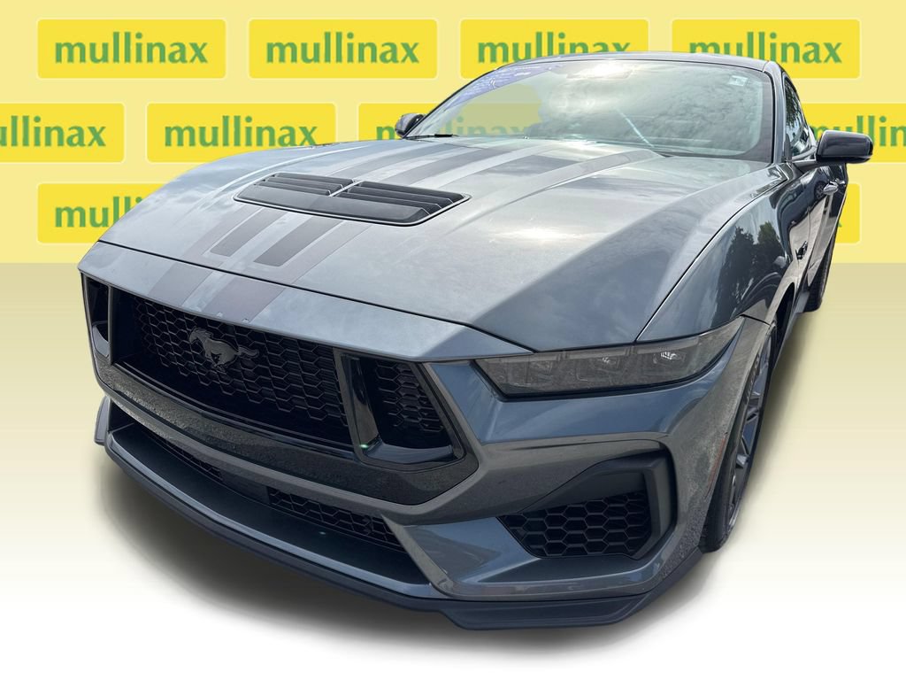 Used 2025 Ford Mustang GT Premium w/ GT Performance Package RWD image 11