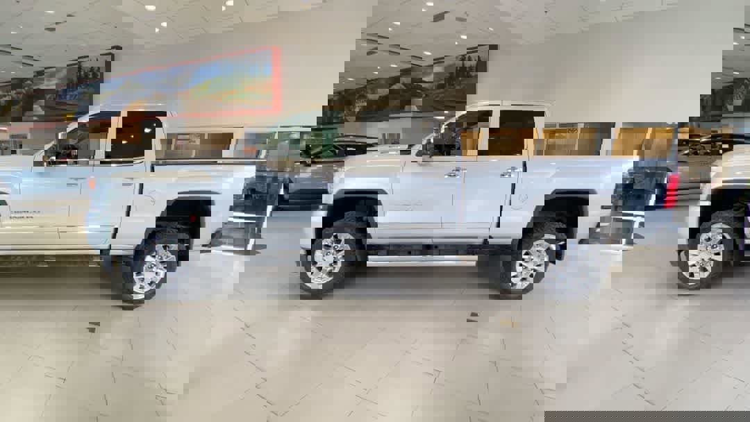 Used 2018 GMC Sierra 2500 Denali w/ Duramax Plus Package image 5