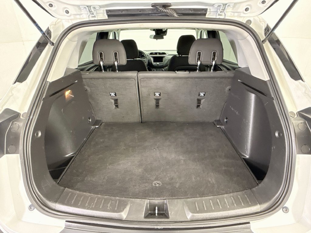 Used 2023 Chevrolet TrailBlazer LT FWD image 26