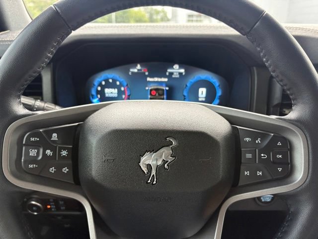 Used 2025 Ford Bronco Badlands AWD/4WD image 18