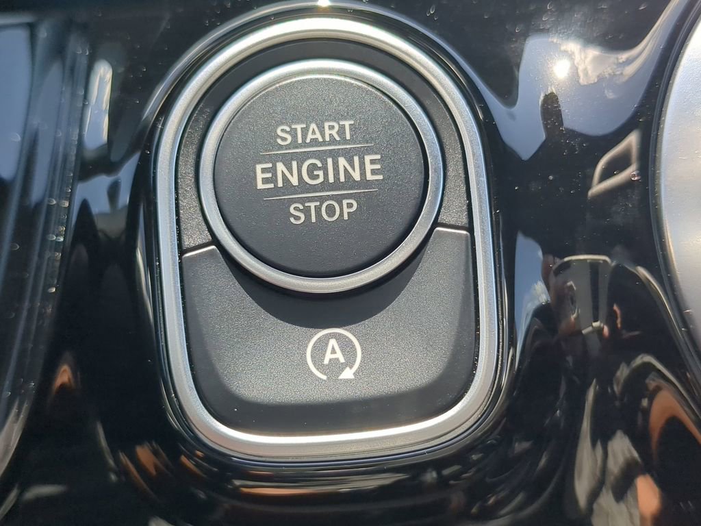 Certified 2025 Mercedes-Benz GLA 250 image 14