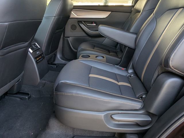 Used 2025 MAZDA CX-90 3.3 Turbo w/ Premium Plus Pkg image 11