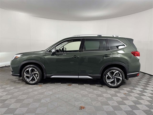 Used 2023 Subaru Forester Touring w/ Popular Package #2 image 11