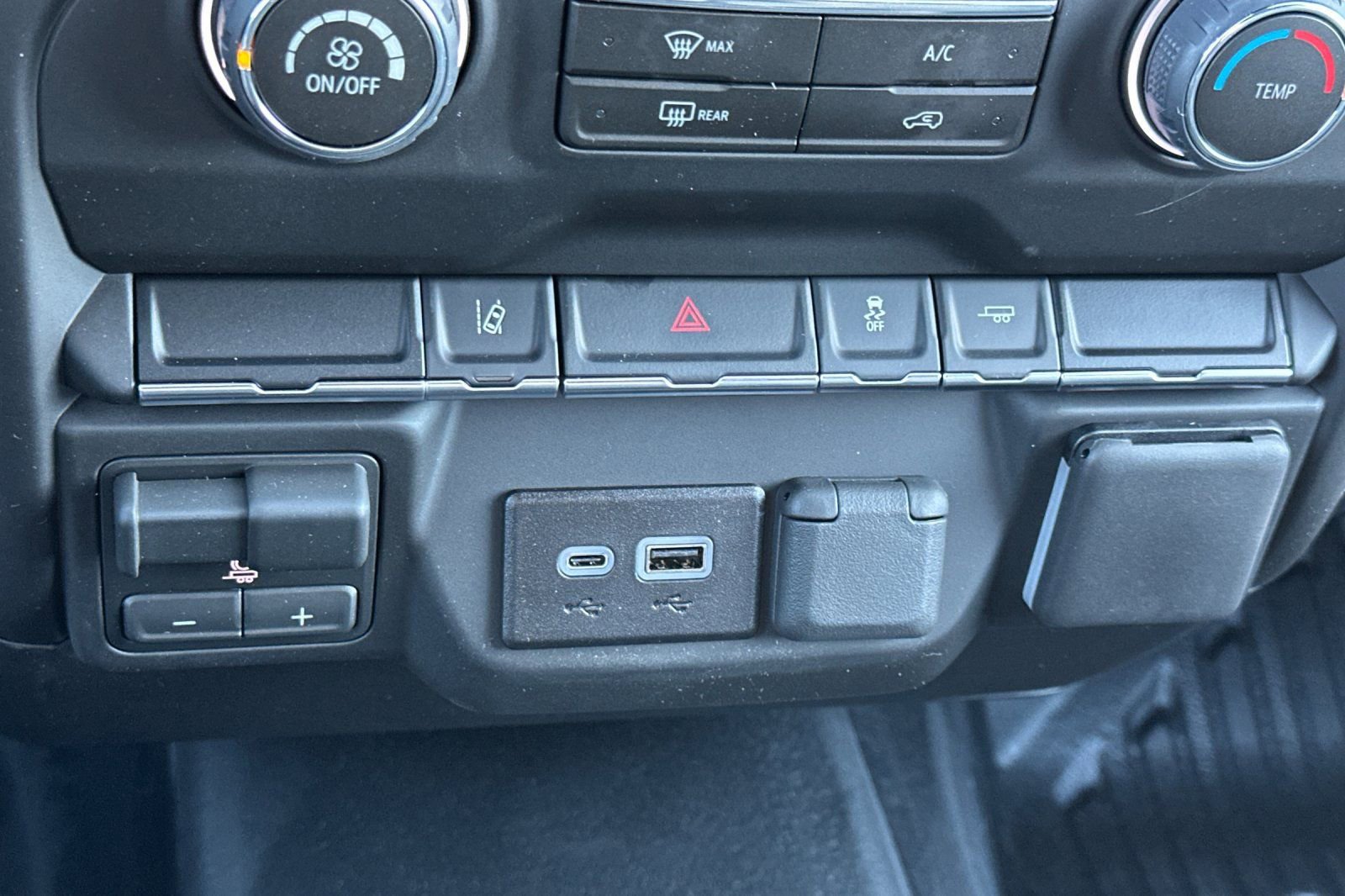 New 2026 Chevrolet Silverado 2500 W/T w/ WT Convenience Package image 31