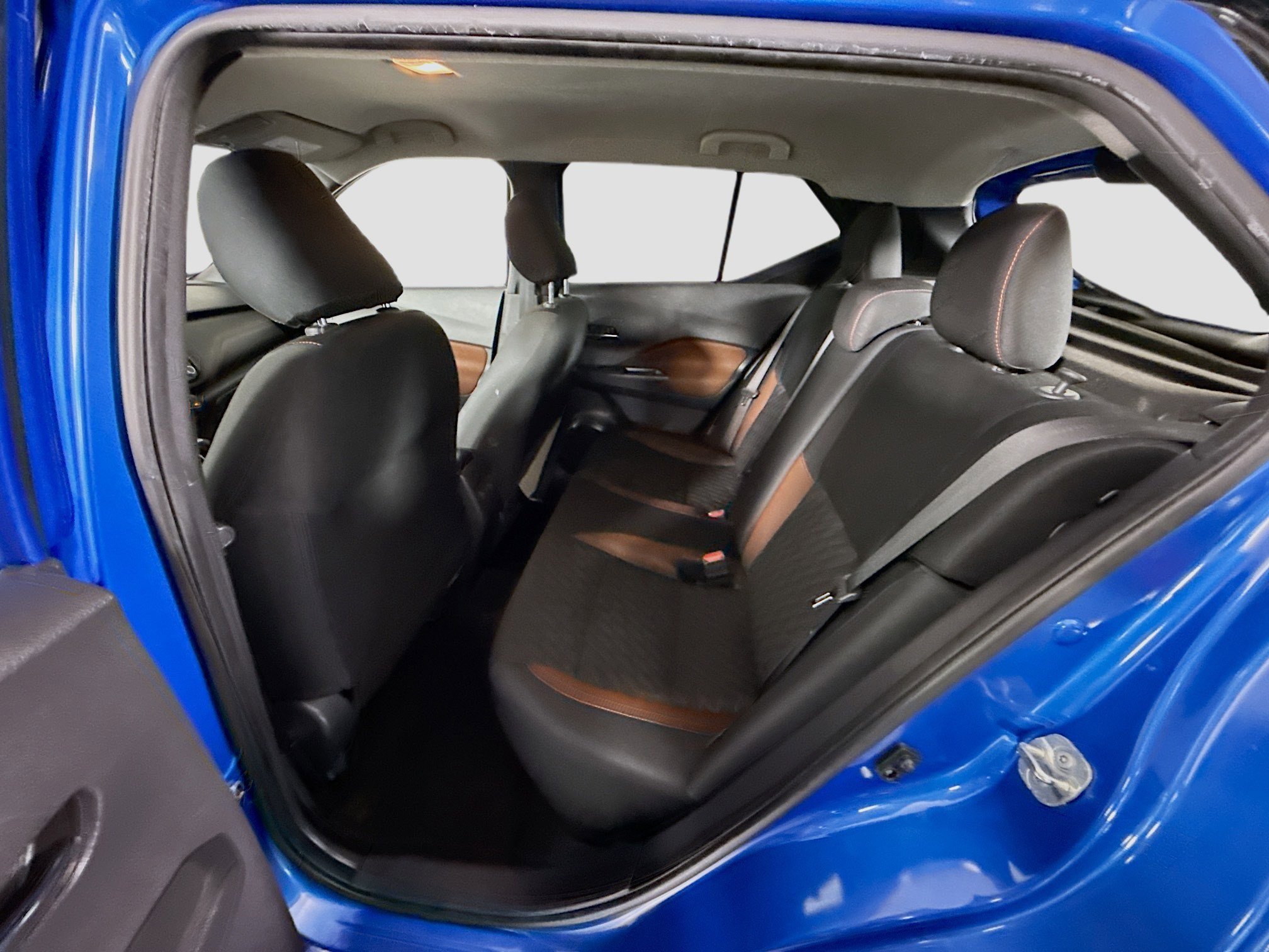 Used 2021 Nissan Kicks SR FWD image 25
