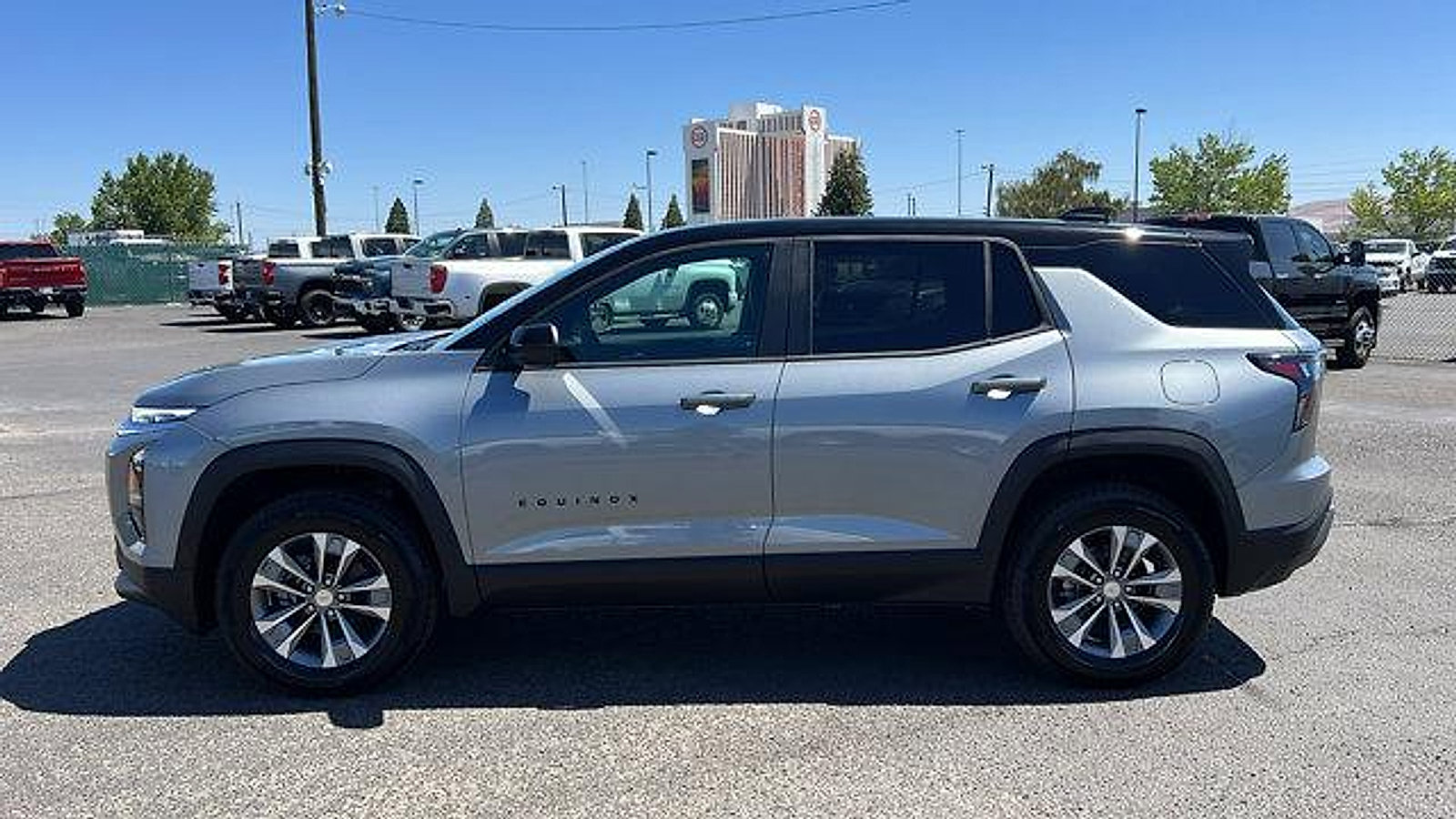 New 2026 Chevrolet Equinox LT w/ Convenience Package II image 8