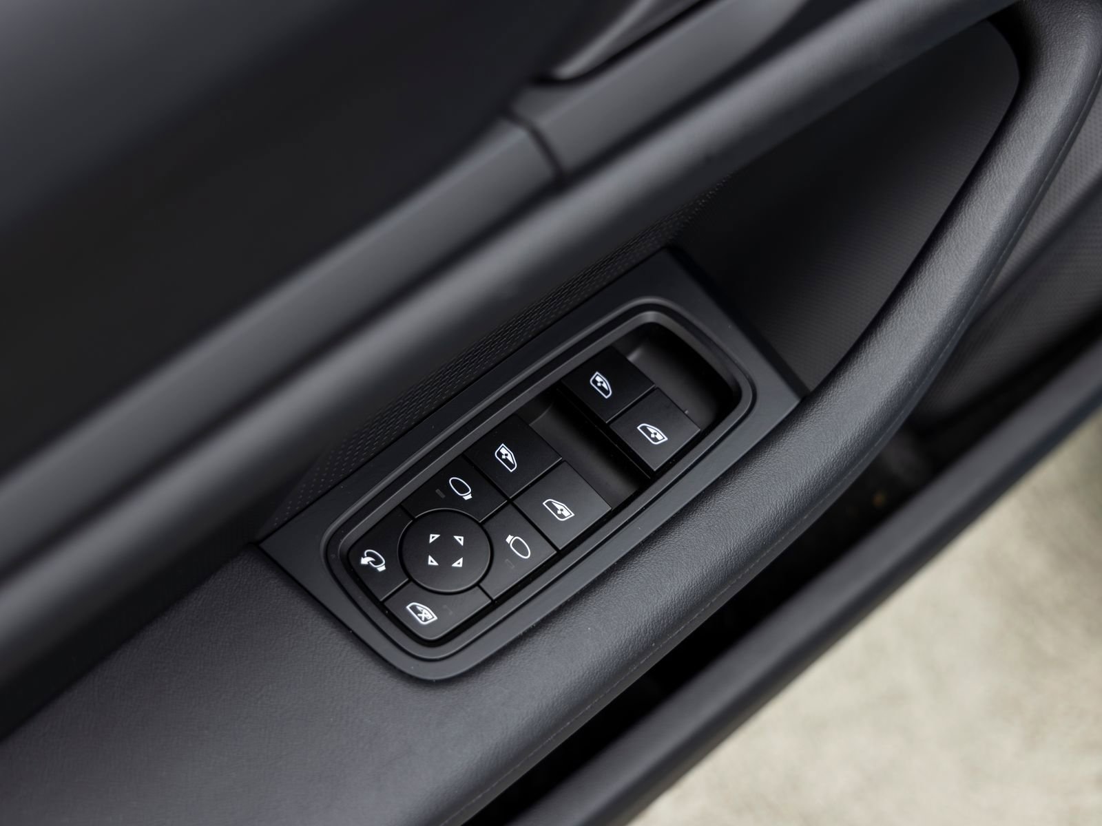 Certified 2024 Porsche Taycan RWD image 22