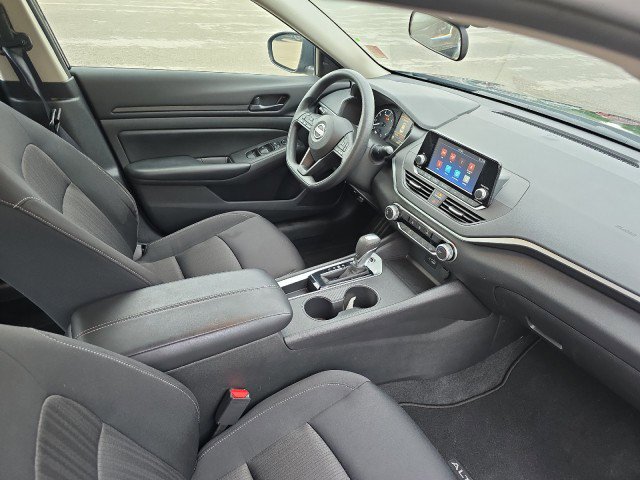 Used 2024 Nissan Altima 2.5 S image 35