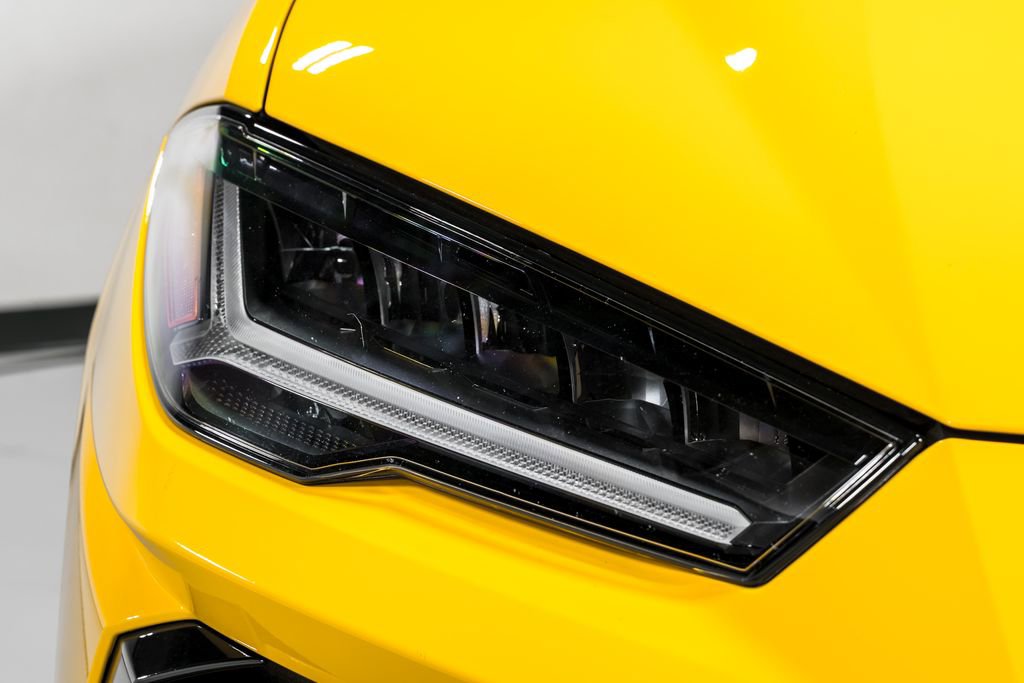 Used 2022 Lamborghini Urus AWD/4WD image 45