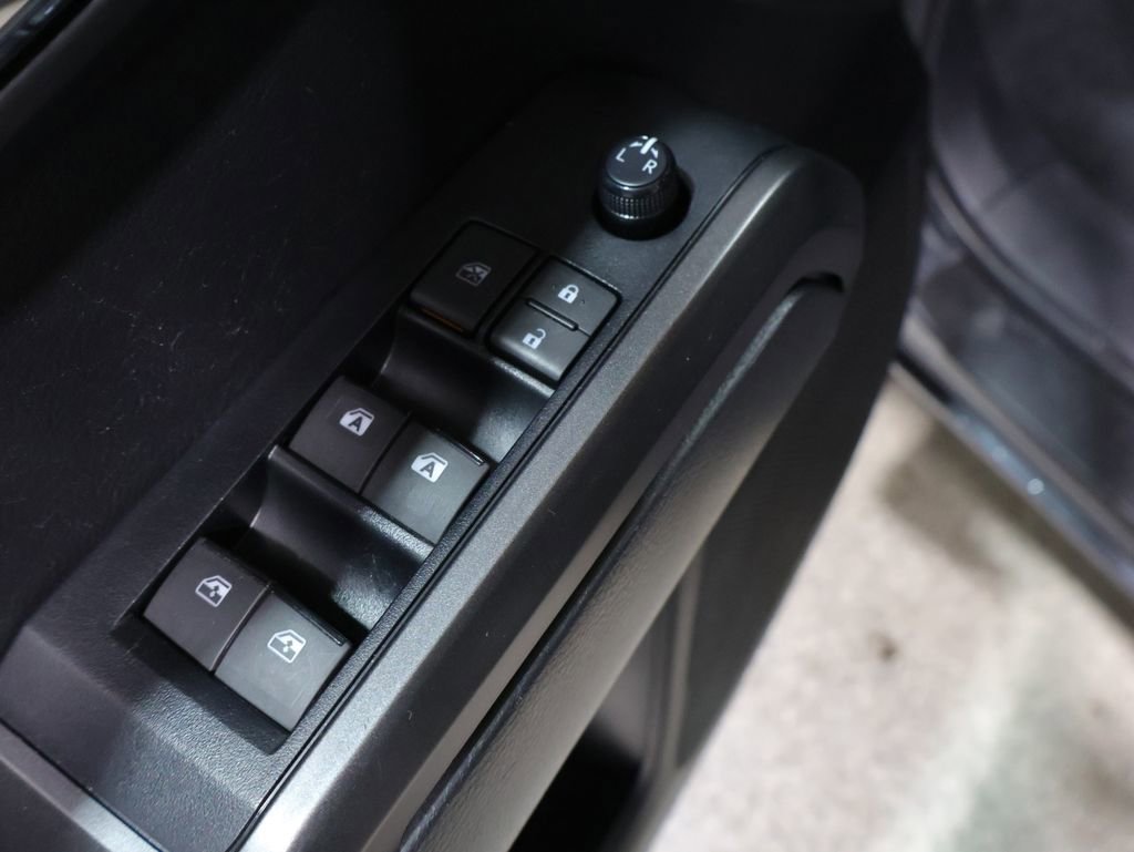 Used 2022 Toyota Tacoma TRD Off-Road w/ Technology Package image 14