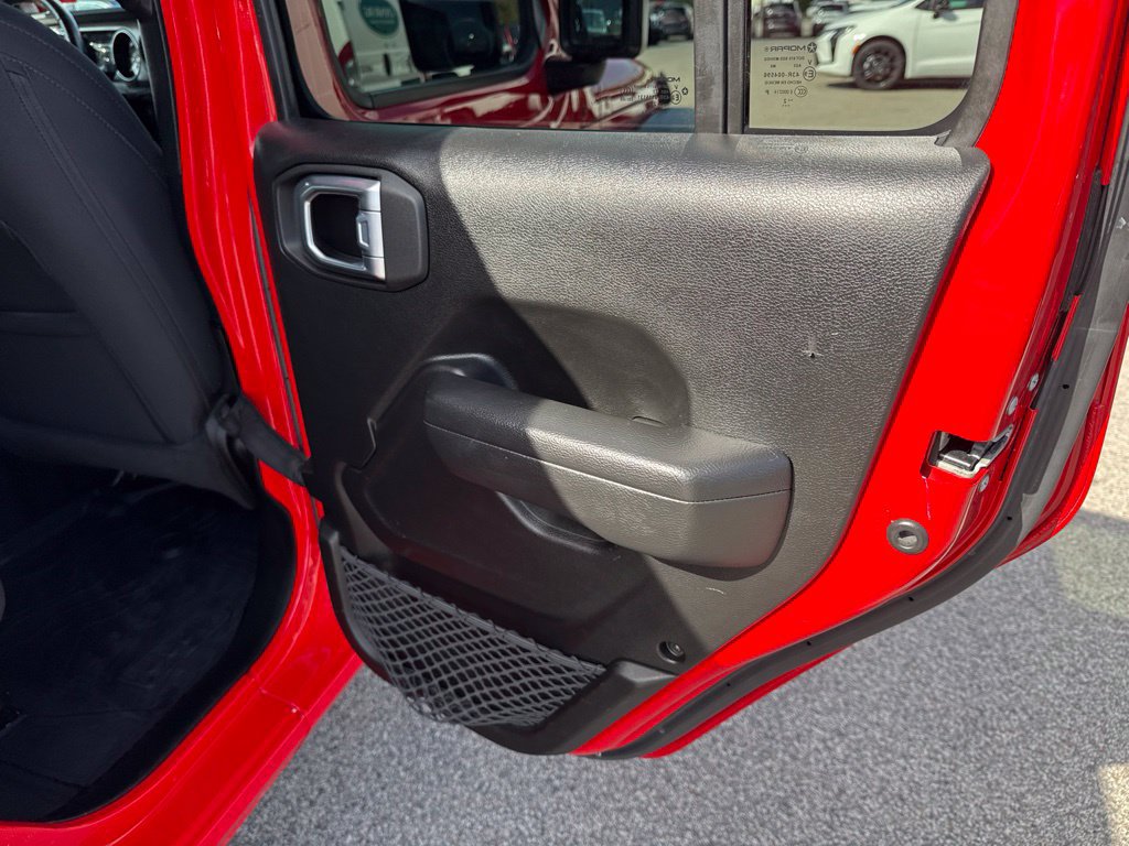 Certified 2022 Jeep Wrangler Unlimited Sport w/ Sun And Sound Package AWD/4WD image 24