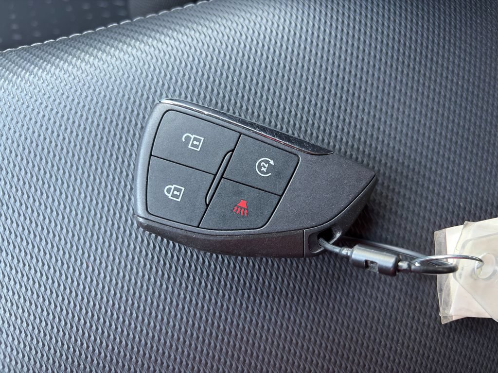 Used 2026 Chevrolet Equinox LT AWD/4WD image 33