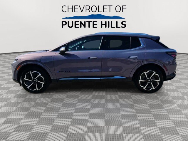 Used 2024 Chevrolet Equinox EV LT w/ LPO, Blackout Package FWD image 5