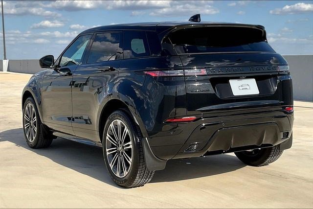 New 2026 Land Rover Range Rover Evoque Dynamic SE image 3