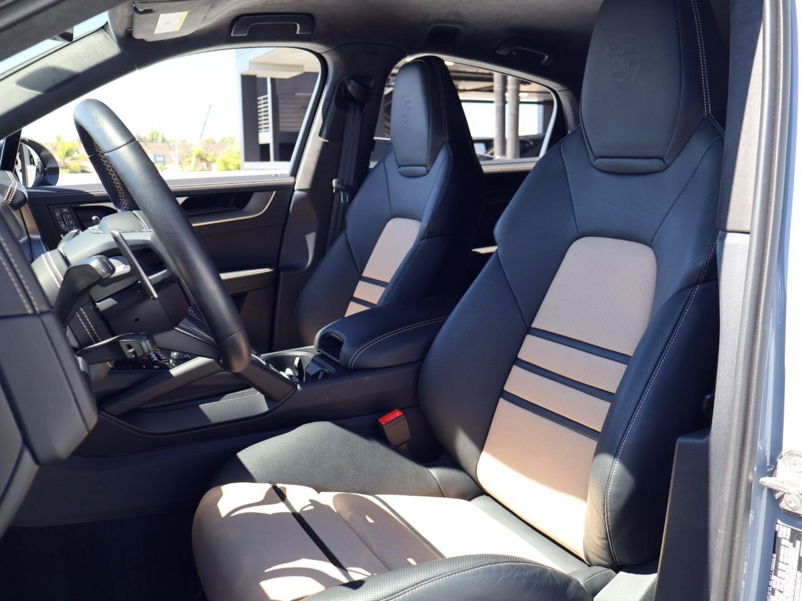 Certified 2026 Porsche Cayenne Turbo GT AWD/4WD image 5
