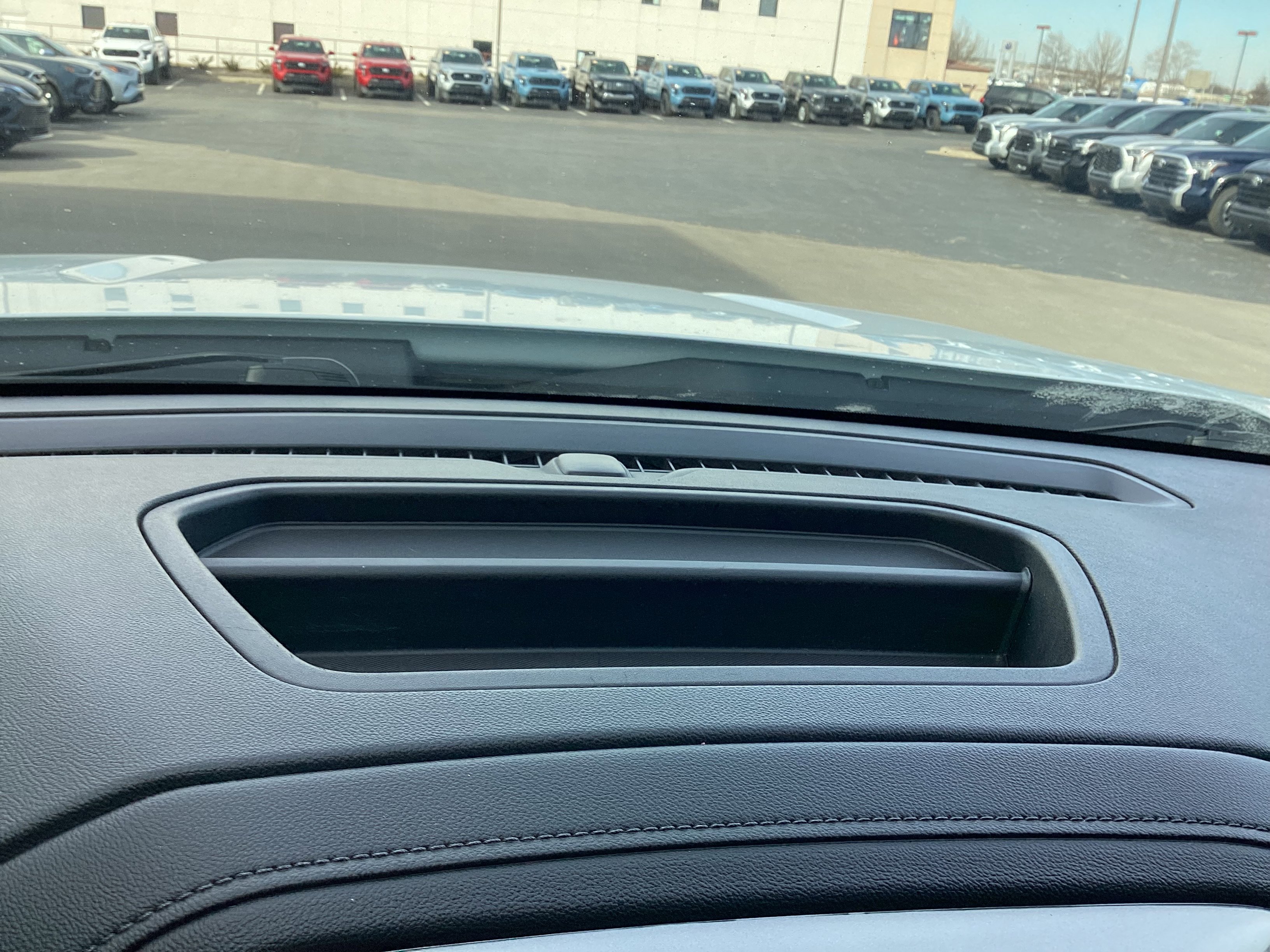 Used 2021 Chevrolet Silverado 1500 LTZ image 40