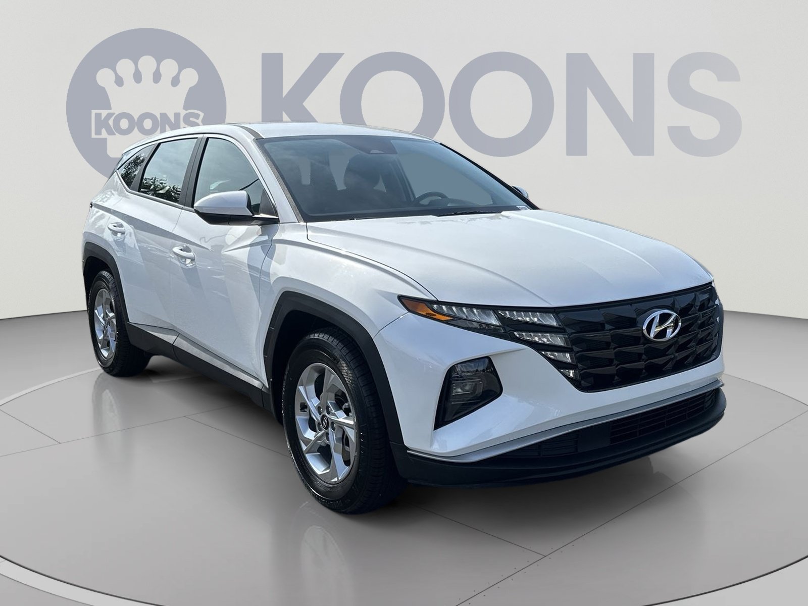 Used 2023 Hyundai Tucson SE FWD image 2