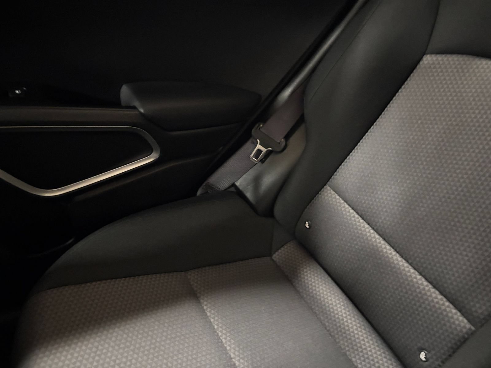 Used 2025 Kia Soul LX w/ LX Technology Package FWD image 32