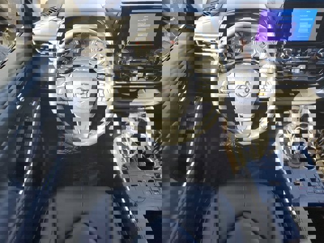 Used 2023 Toyota Highlander L image 8