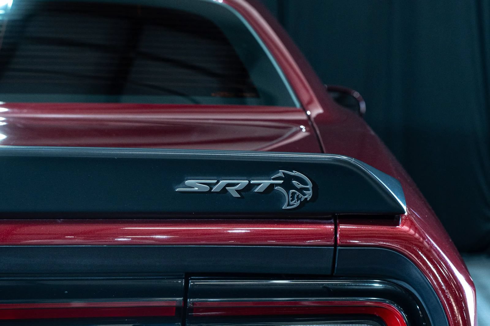 Used 2019 Dodge Challenger SRT Hellcat w/ Widebody Package RWD image 12