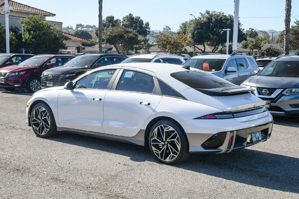 Used 2024 Hyundai Ioniq 6 SEL RWD image 7