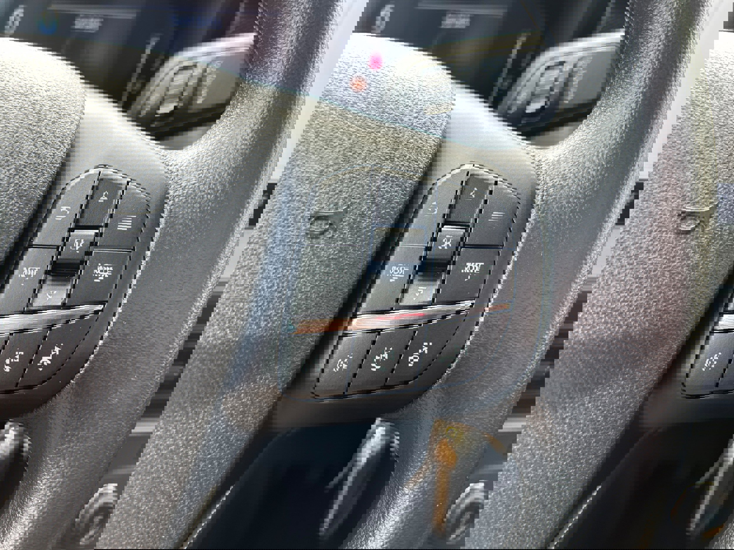 New 2025 Ford Maverick XL image 43