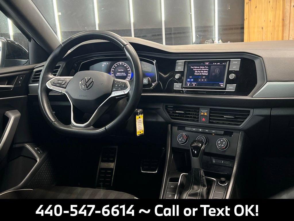 Used 2023 Volkswagen Jetta Sport image 23