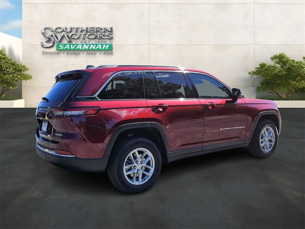 New 2025 Jeep Grand Cherokee Laredo X w/ Luxury Tech Group I image 5
