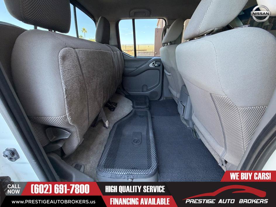 Used 2015 Nissan Frontier SV w/ SV Value Truck Package AWD/4WD image 39