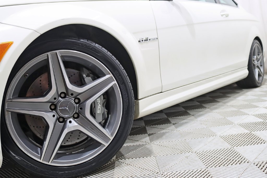 Used 2012 Mercedes-Benz C 63 AMG Coupe image 4