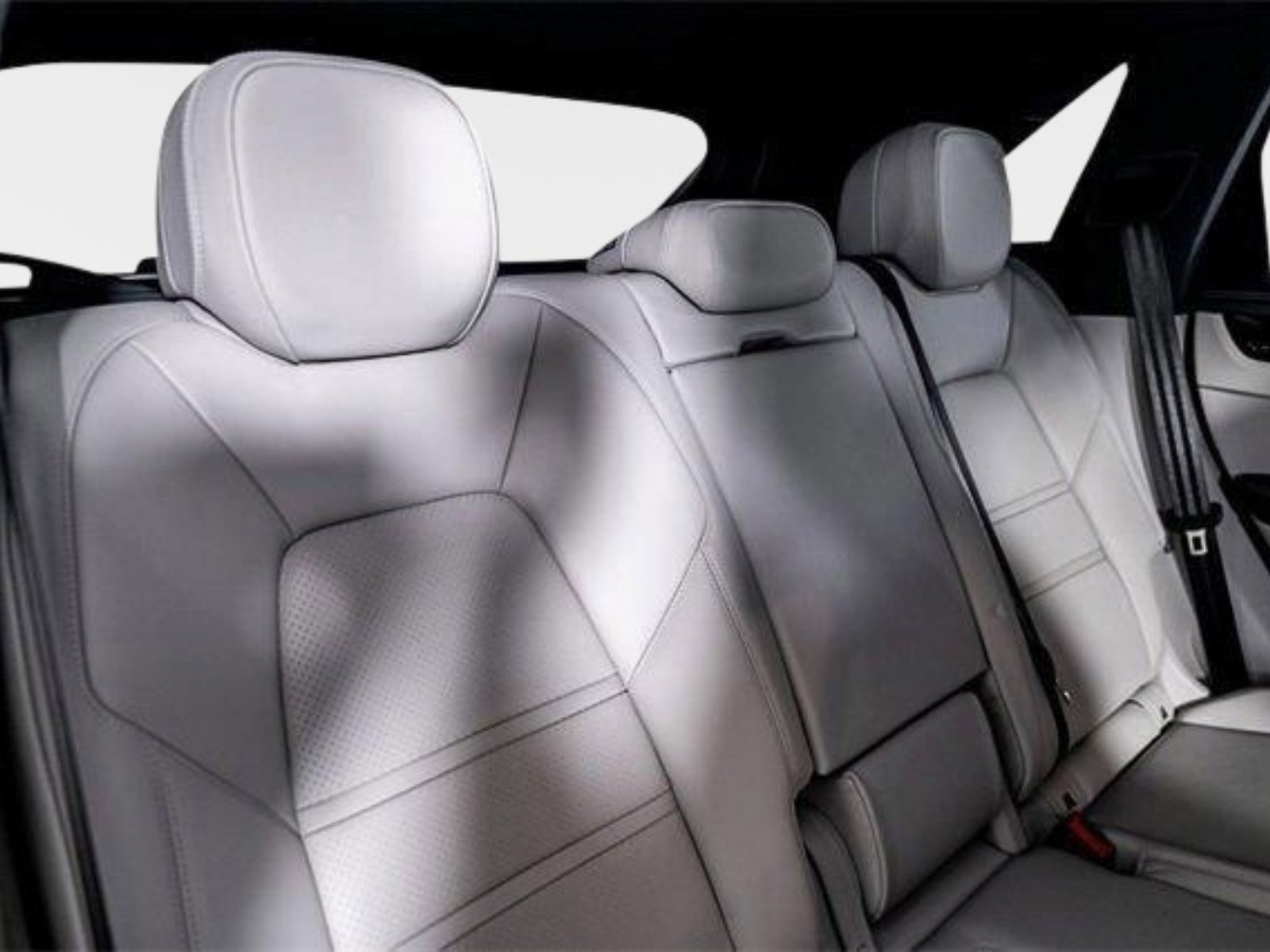 Used 2022 Porsche Cayenne S image 33