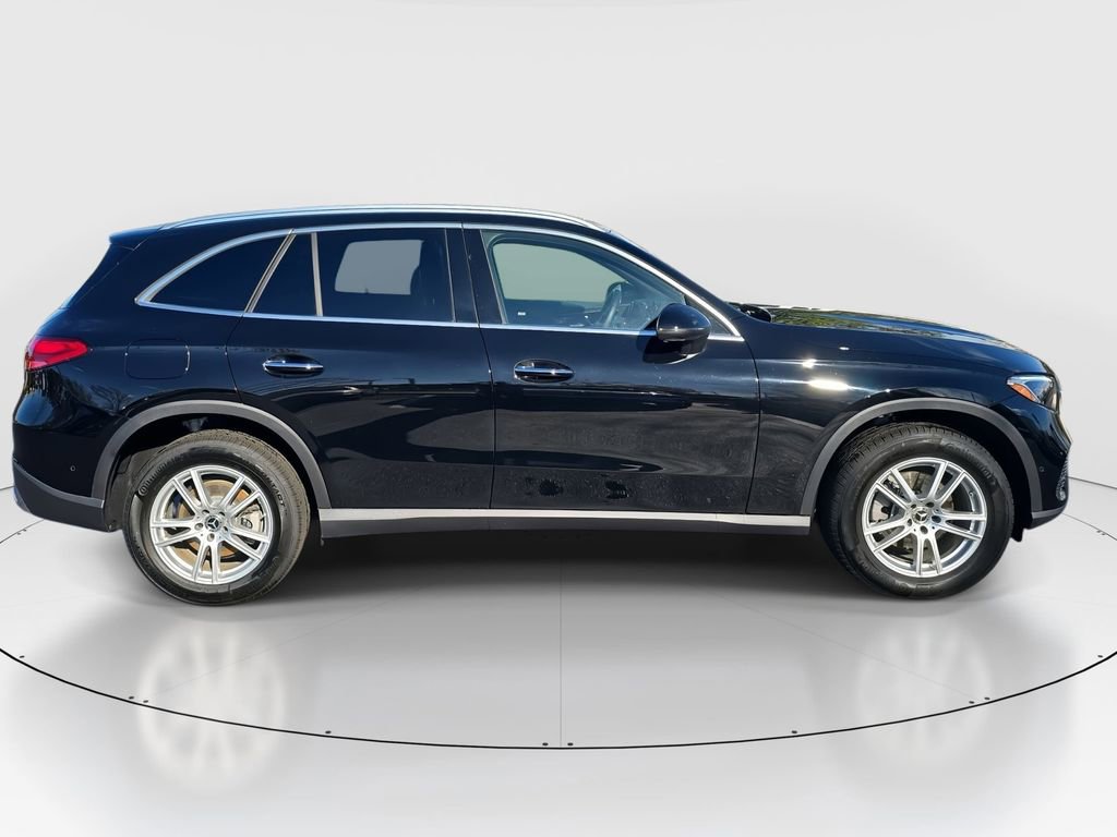 Used 2025 Mercedes-Benz GLC 300 image 5