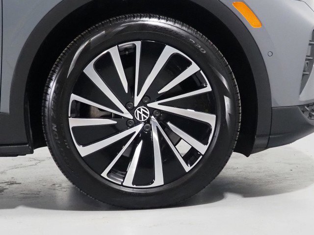Used 2024 Volkswagen ID.4 S image 41