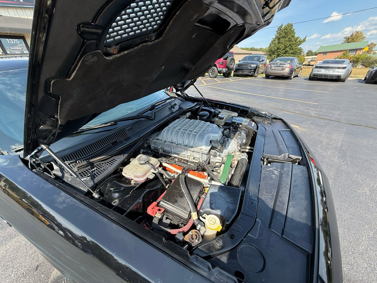 Used 2015 Dodge Challenger SRT Hellcat image 37