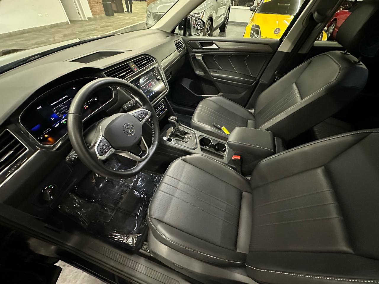 Used 2024 Volkswagen Tiguan Wolfsburg Edition FWD image 21