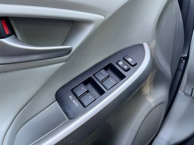 Used 2015 Toyota Prius Three FWD image 32