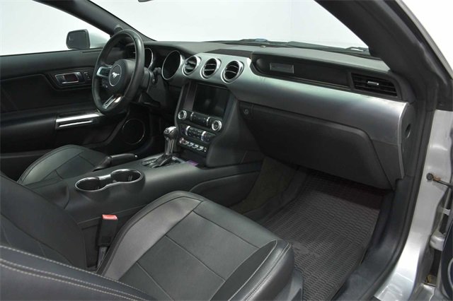 Used 2022 Ford Mustang Premium image 11