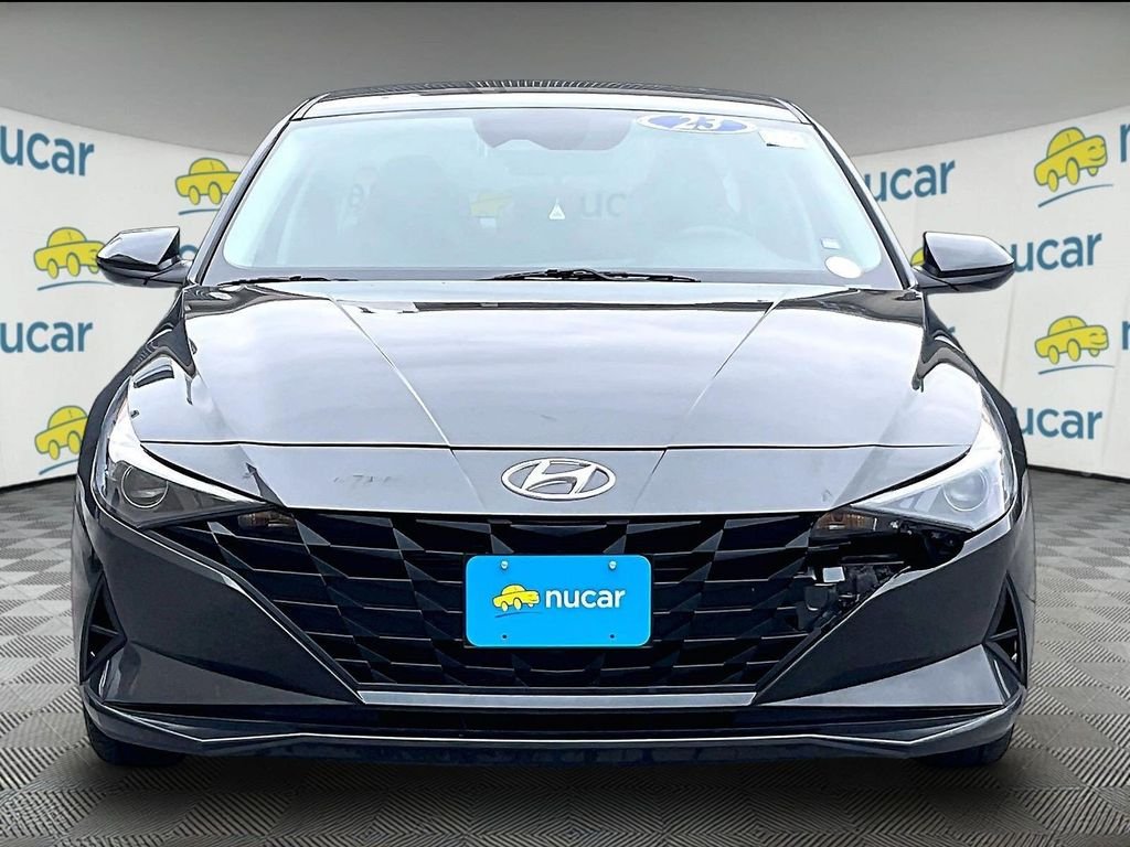 Used 2023 Hyundai Elantra SEL FWD image 2