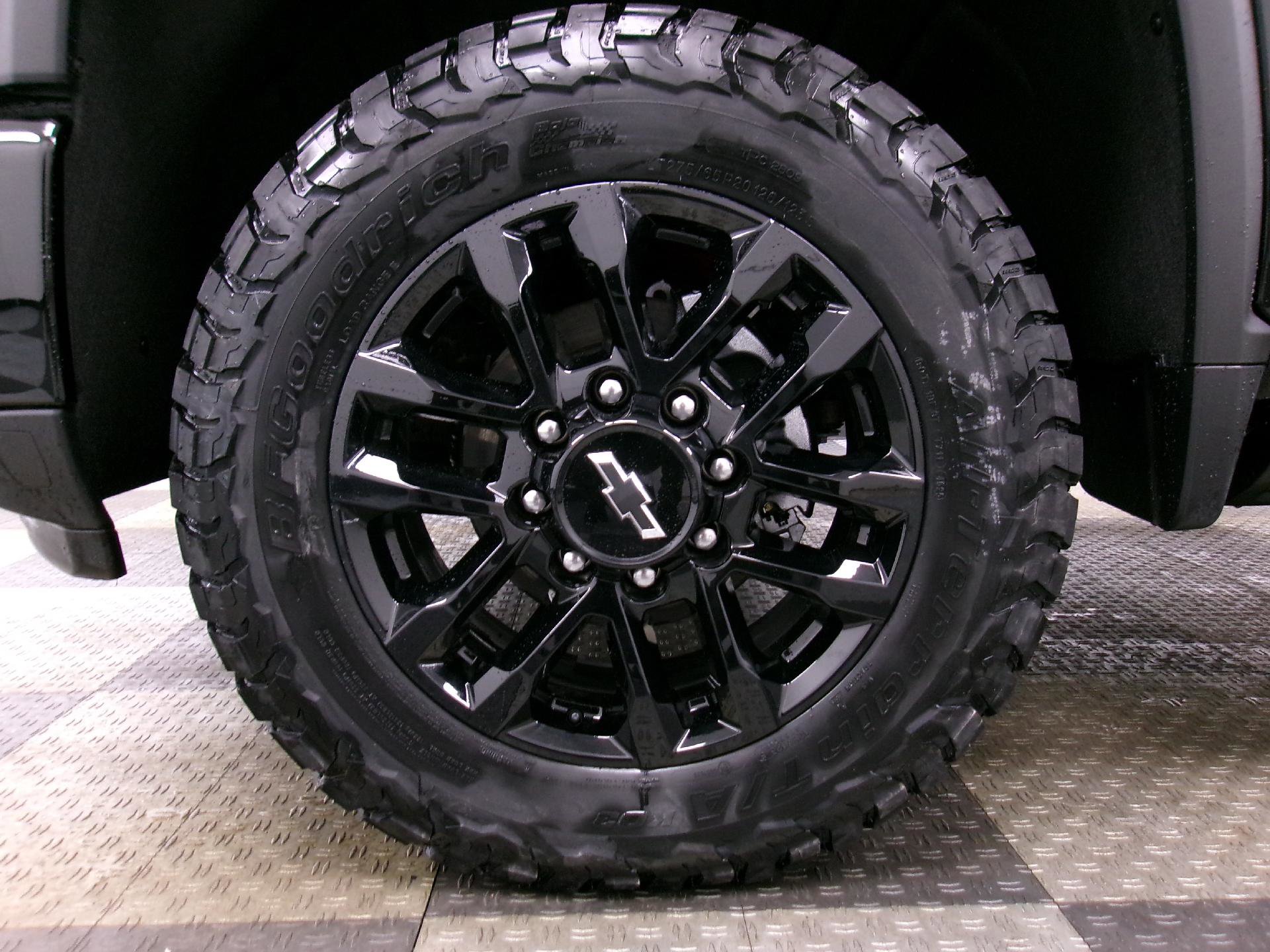 New 2026 Chevrolet Silverado 2500 High Country w/ Midnight Edition image 16