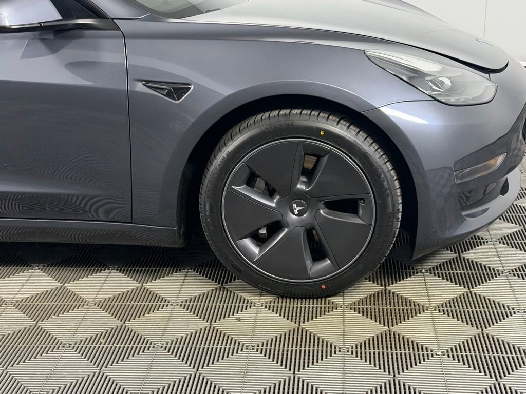 Used 2023 Tesla Model 3 Standard Range image 11