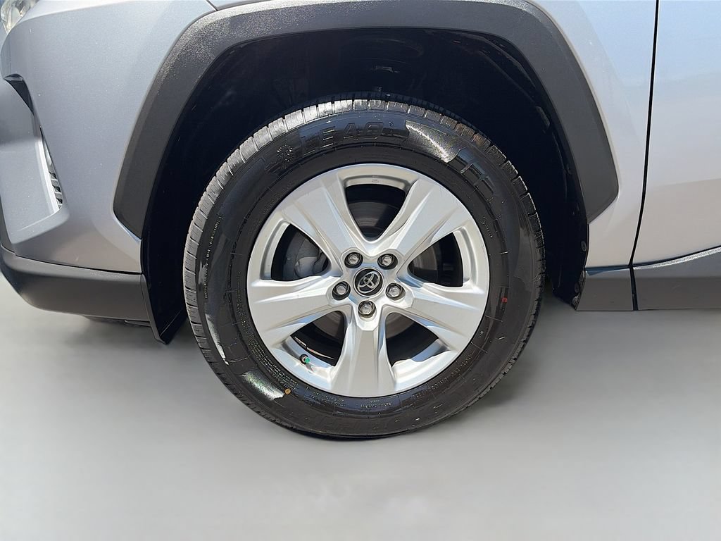 Used 2019 Toyota RAV4 XLE FWD image 30